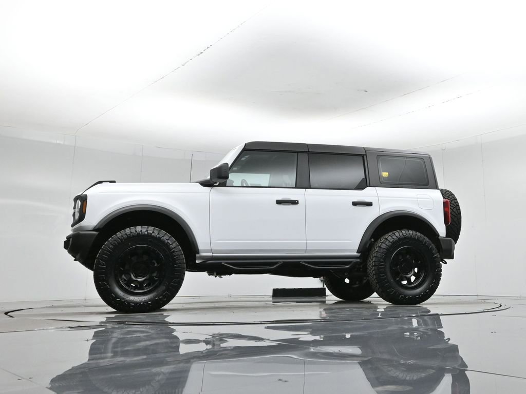 New 2025 Ford Bronco Base image 50