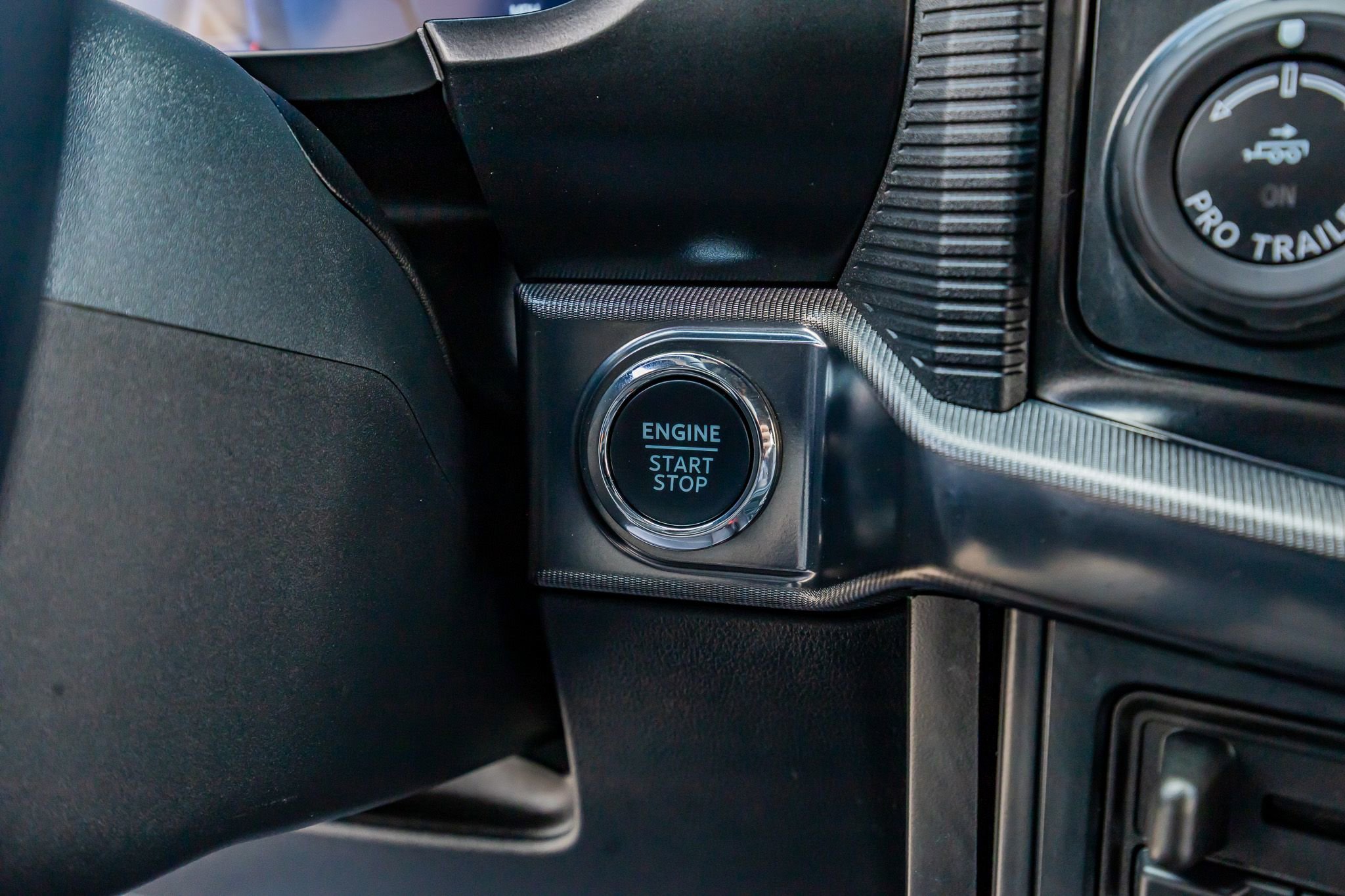 Used 2025 Ford F150 Raptor AWD/4WD image 23