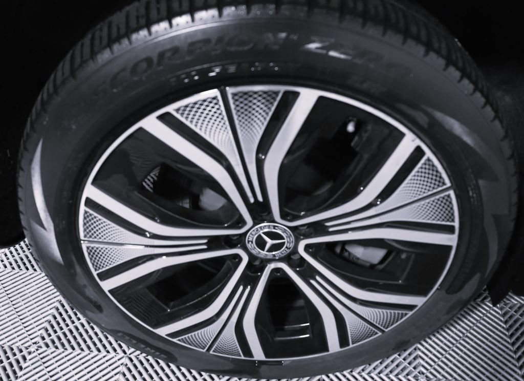Certified 2023 Mercedes-Benz EQE 350+ 4MATIC SUV image 7