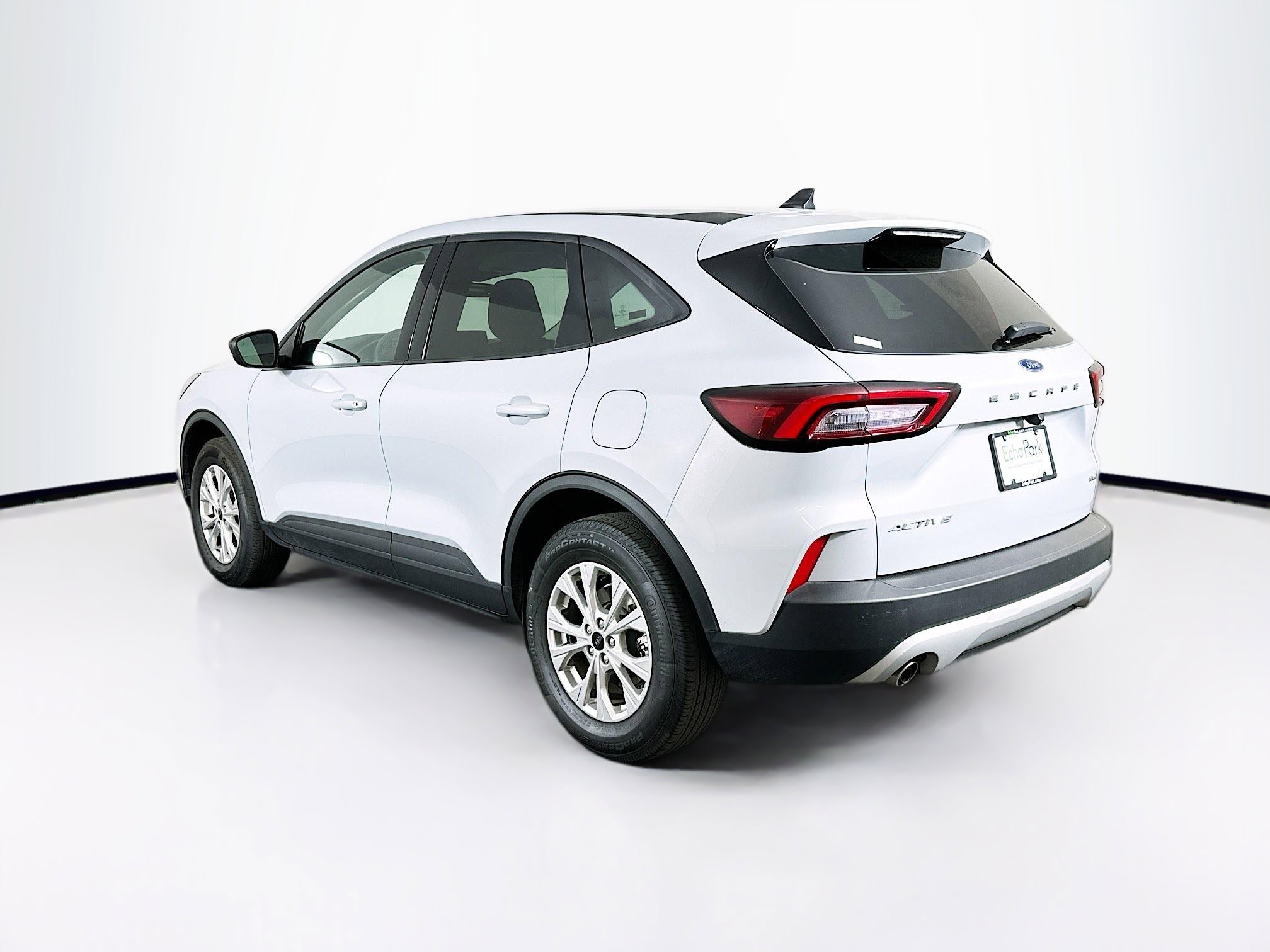Used 2025 Ford Escape Active AWD/4WD image 5
