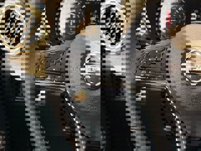 New 2025 Nissan Versa SR w/ Trunk Package image 20