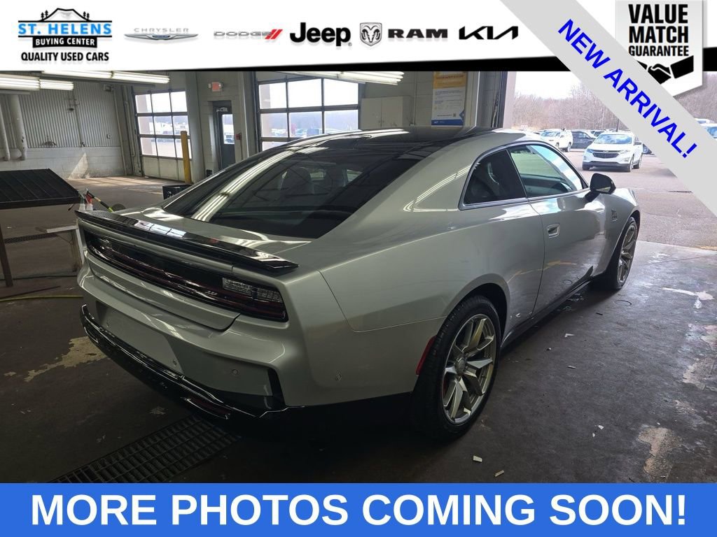 Used 2024 Dodge Charger Daytona Scat Pack w/ Plus Group AWD/4WD image 18