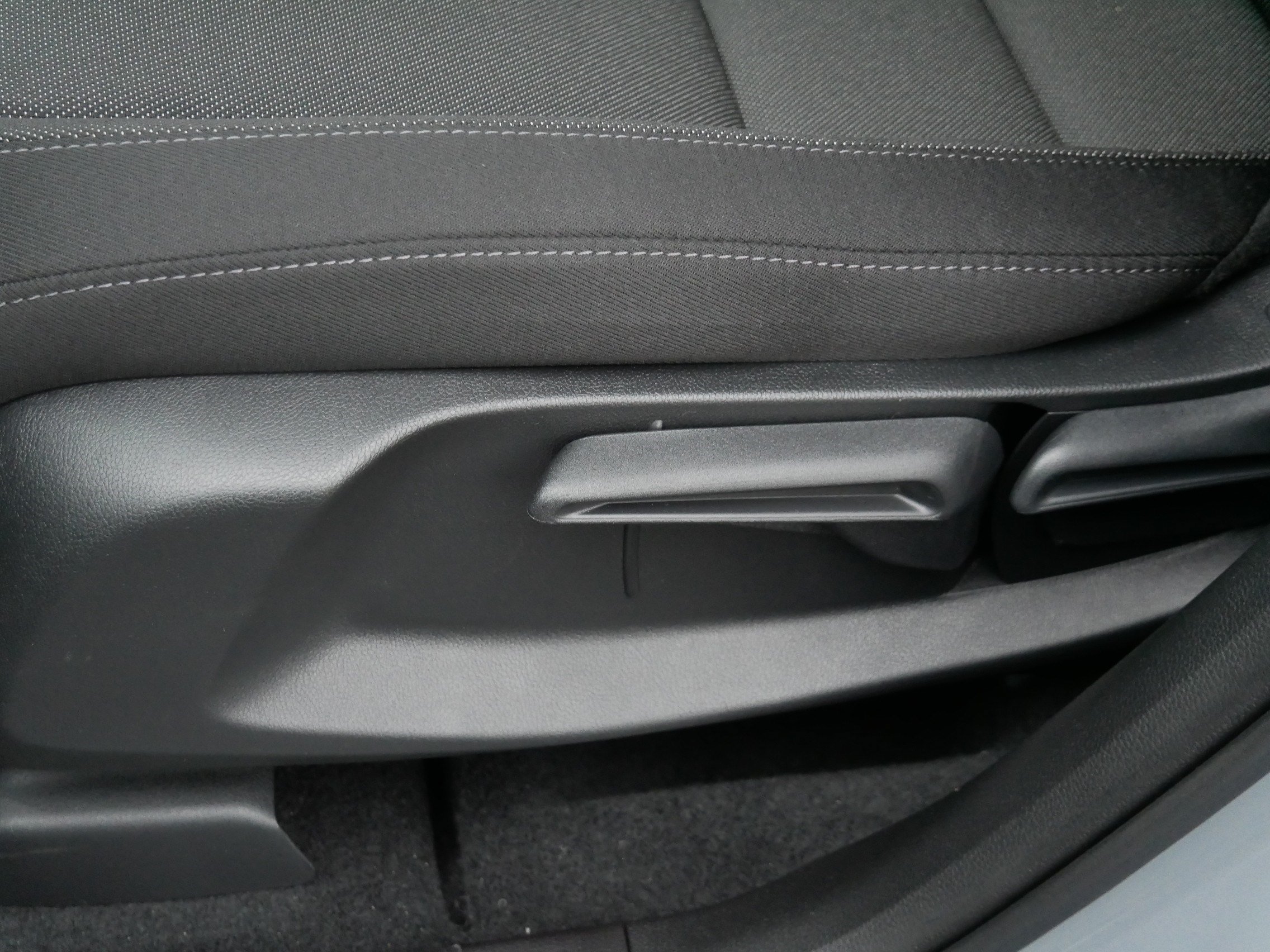 New 2027 Honda CR-V LX image 16