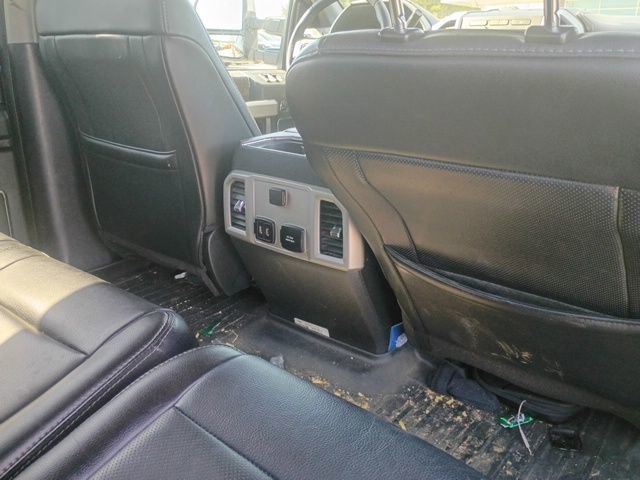 Used 2019 Ford F250 Lariat w/ Chrome Package image 19