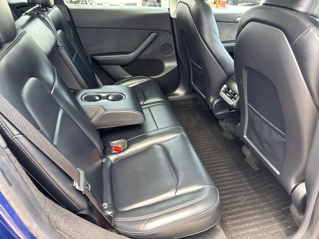 Used 2023 Tesla Model Y Long Range AWD/4WD image 18