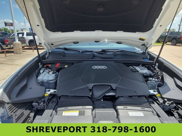Used 2024 Audi Q8 Premium Plus AWD/4WD image 31