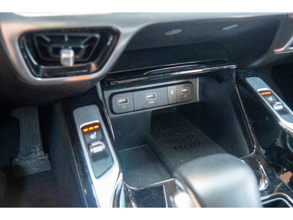 Used 2023 Kia Sorento SX AWD/4WD image 26