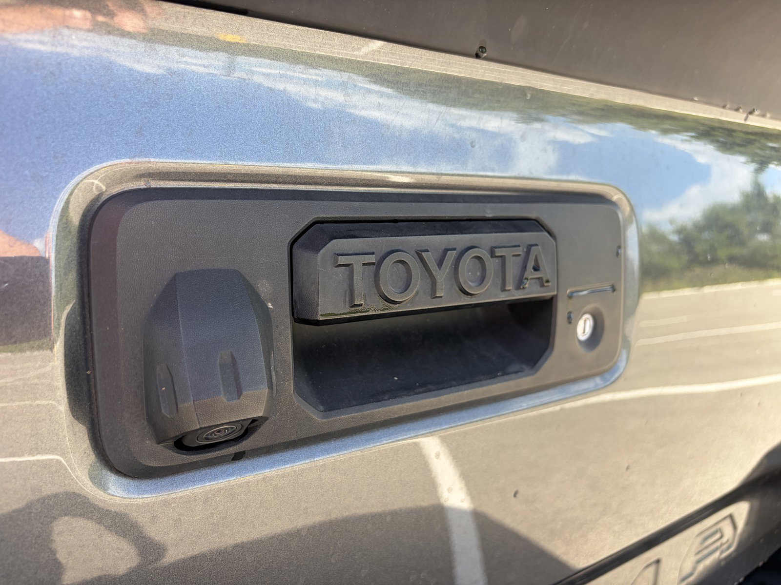 Used 2019 Toyota Tacoma TRD Sport AWD/4WD image 28