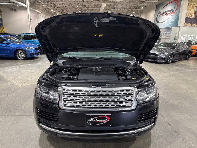Used 2015 Land Rover Range Rover HSE image 18
