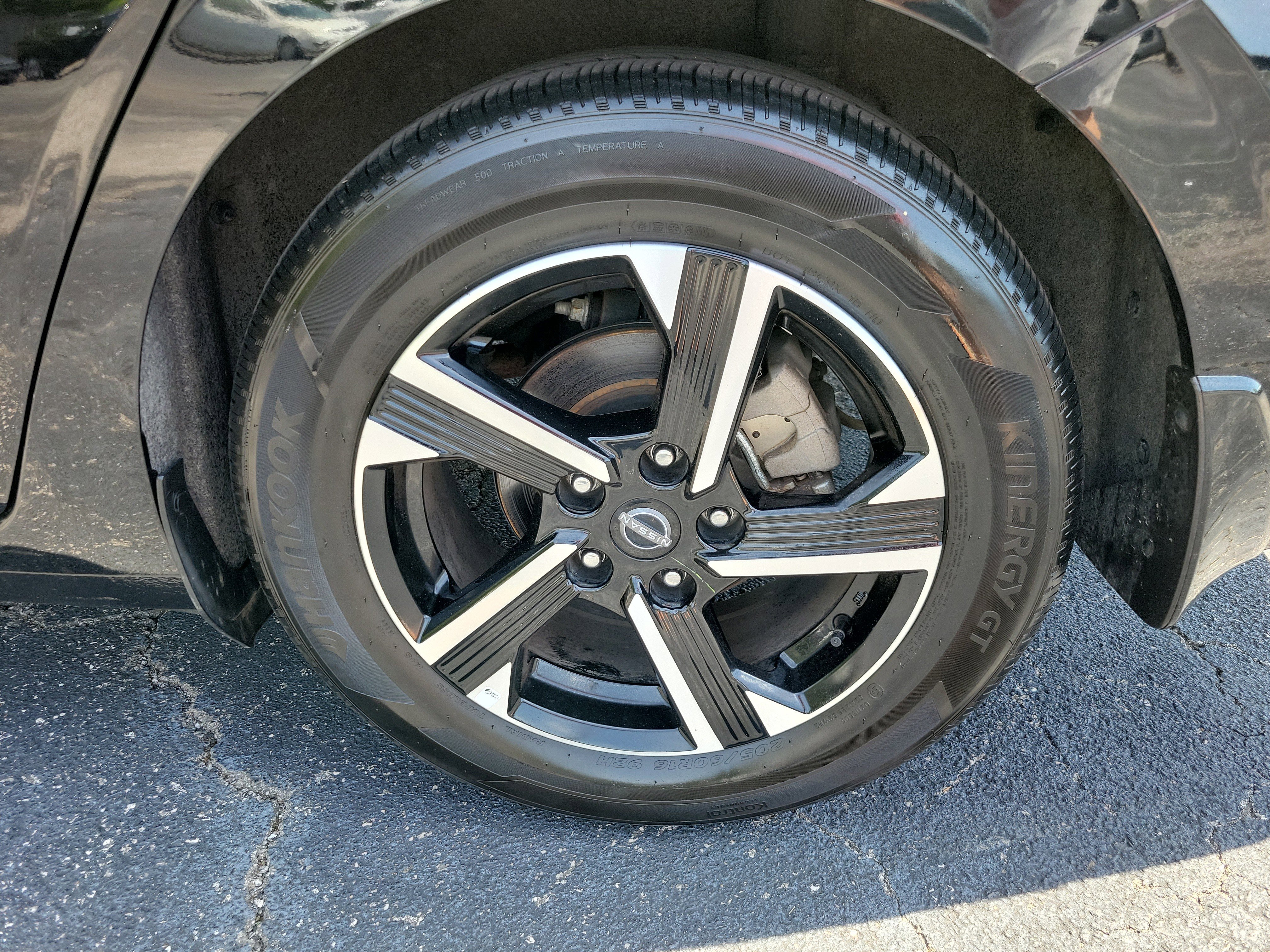 Used 2025 Nissan Sentra SV w/ All-Weather Package FWD image 26