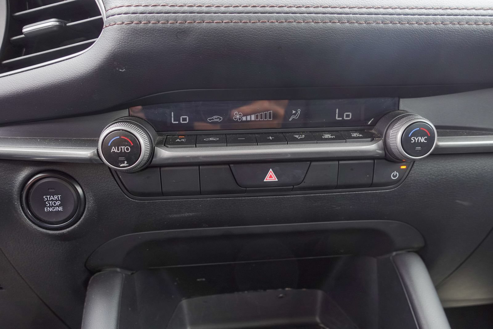 Used 2024 MAZDA MAZDA3 s FWD image 22