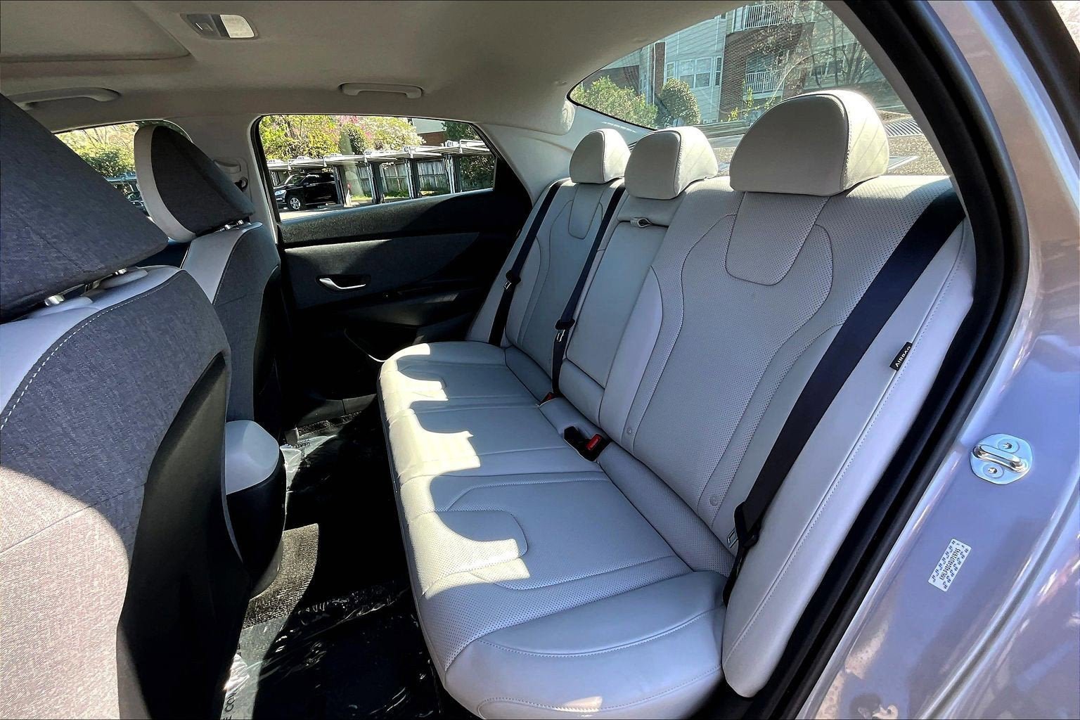 Used 2024 Hyundai Elantra Limited FWD image 24
