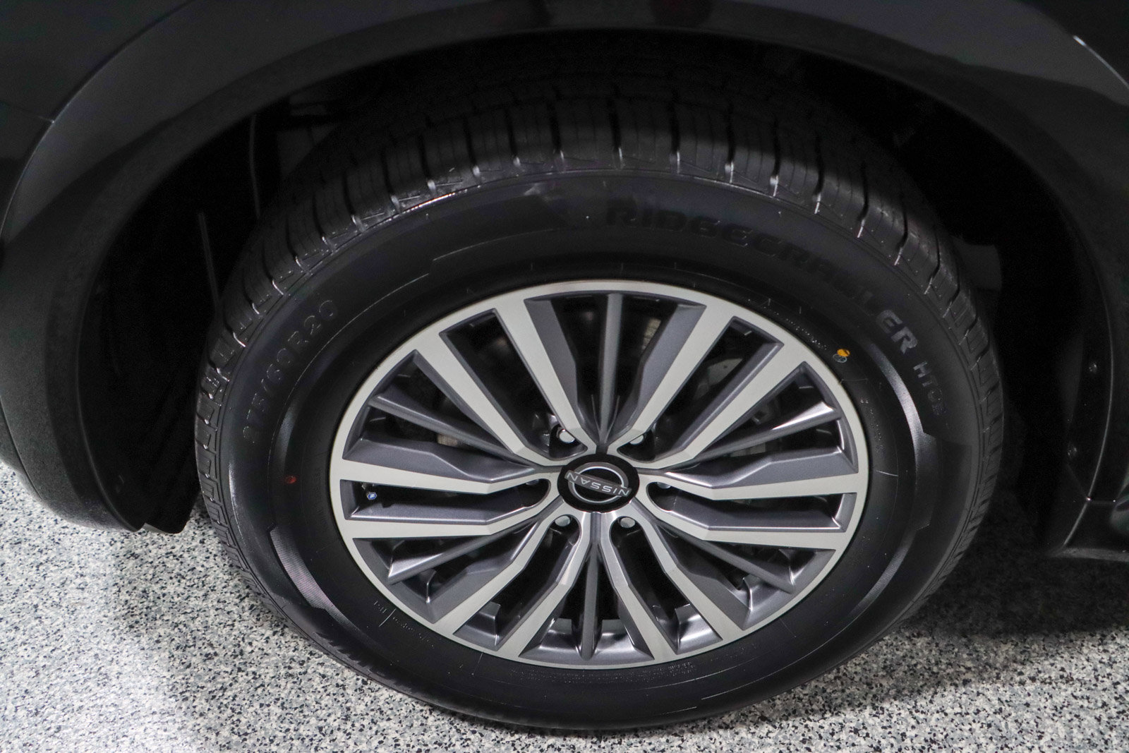 Used 2022 Nissan Armada SL w/ Captain's Chairs Package image 11