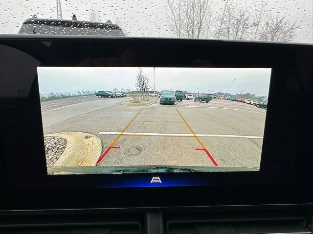 Used 2025 Chevrolet Trax LT image 28