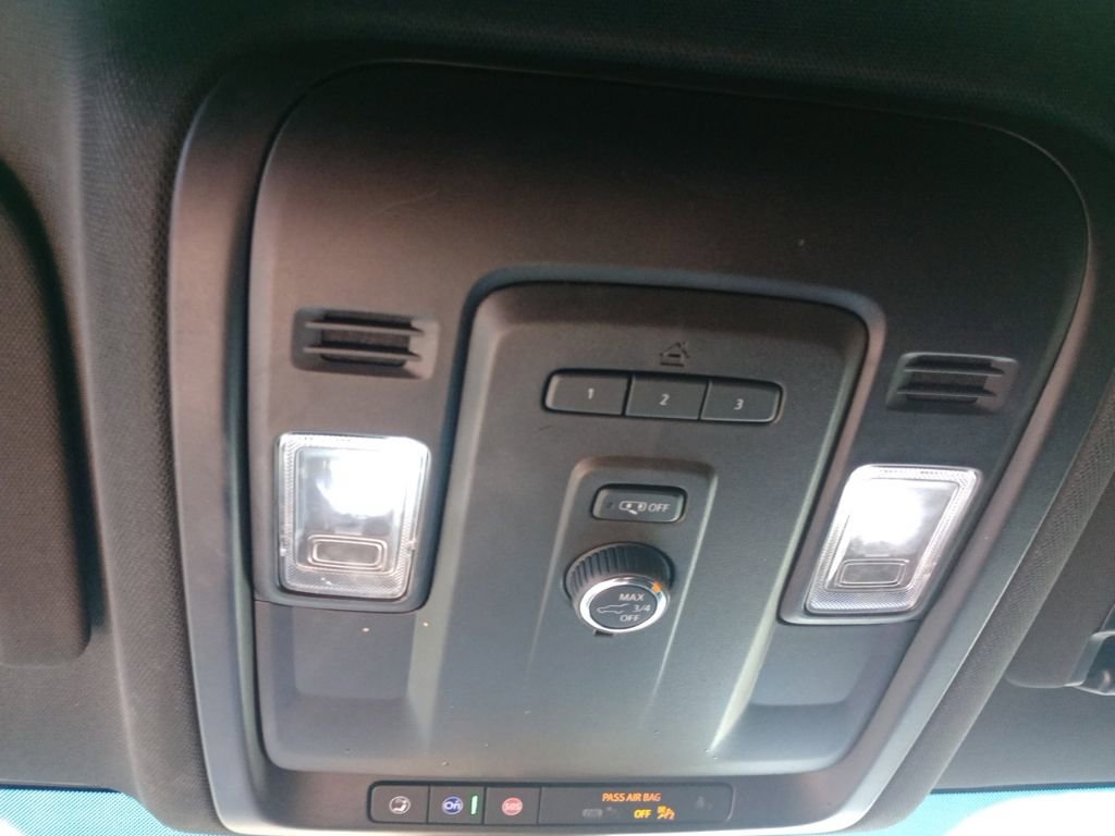 Used 2022 Chevrolet Suburban Z71 image 42