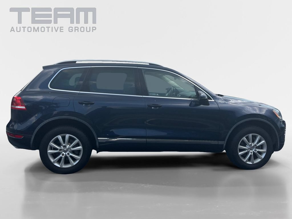 Used 2013 Volkswagen Touareg TDI AWD/4WD image 8