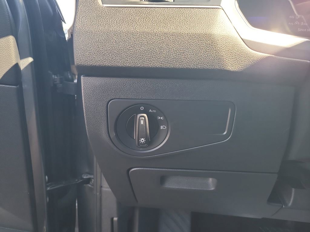 Used 2024 Volkswagen Tiguan S image 16