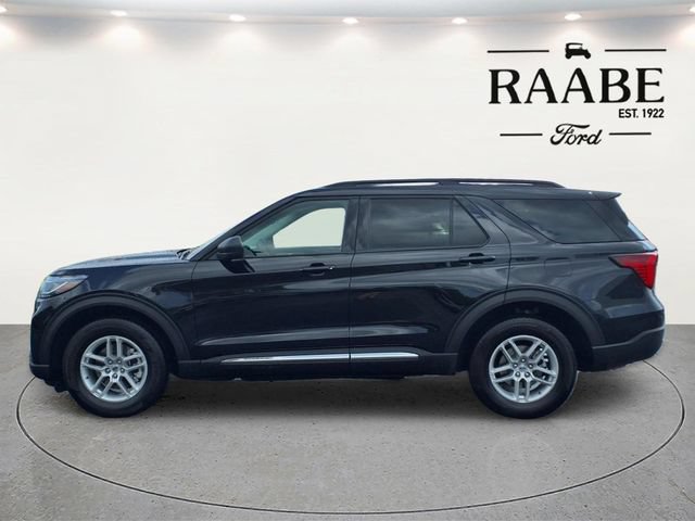 Used 2025 Ford Explorer Active AWD/4WD image 4