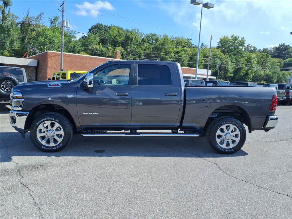 New 2027 RAM 2500 Laramie AWD/4WD image 7