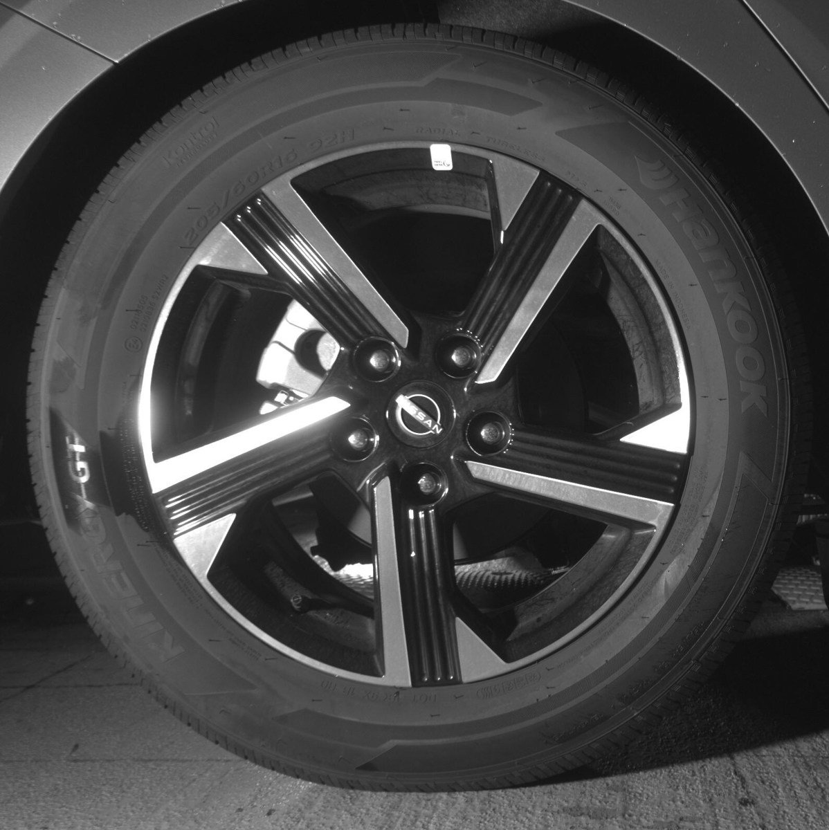 Used 2025 Nissan Sentra SV image 12