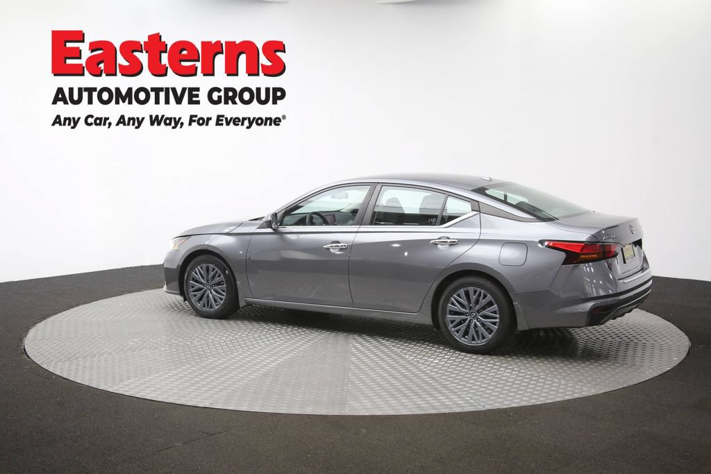 Used 2023 Nissan Altima 2.5 SV FWD image 62