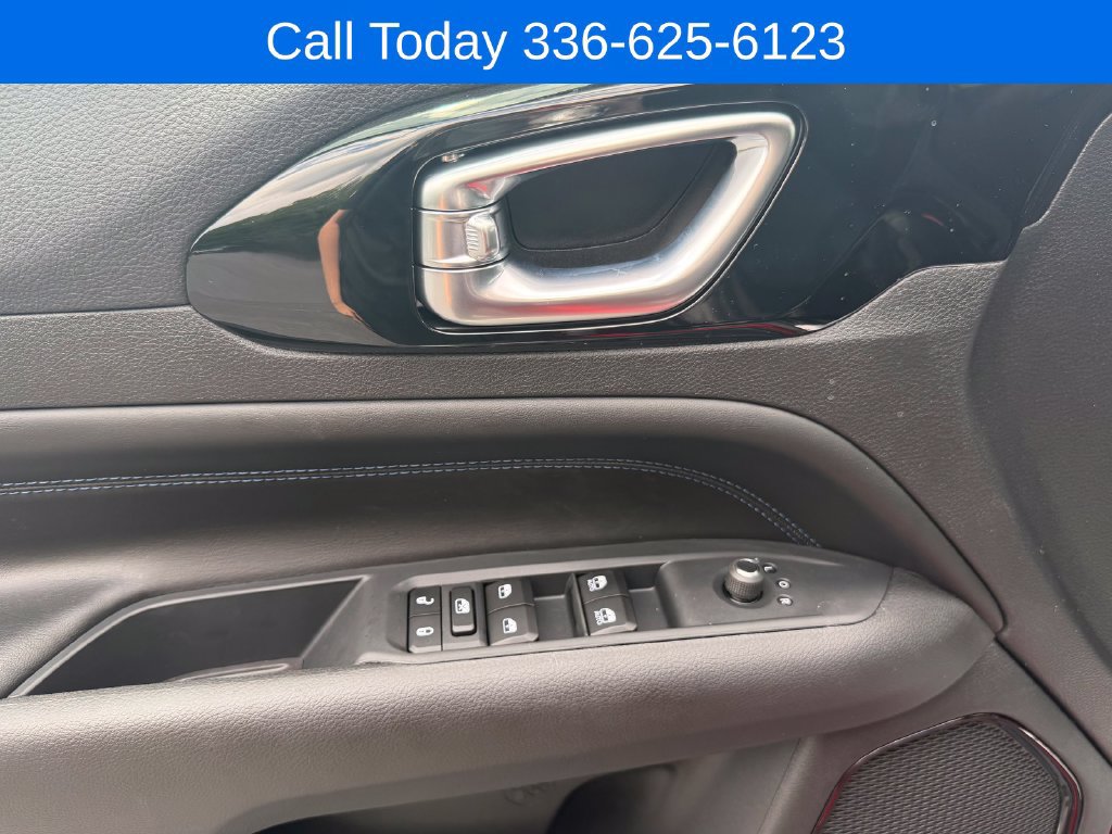 New 2026 Jeep Compass Latitude AWD/4WD image 15
