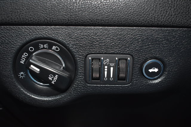 Used 2017 Chrysler 300 S RWD image 21