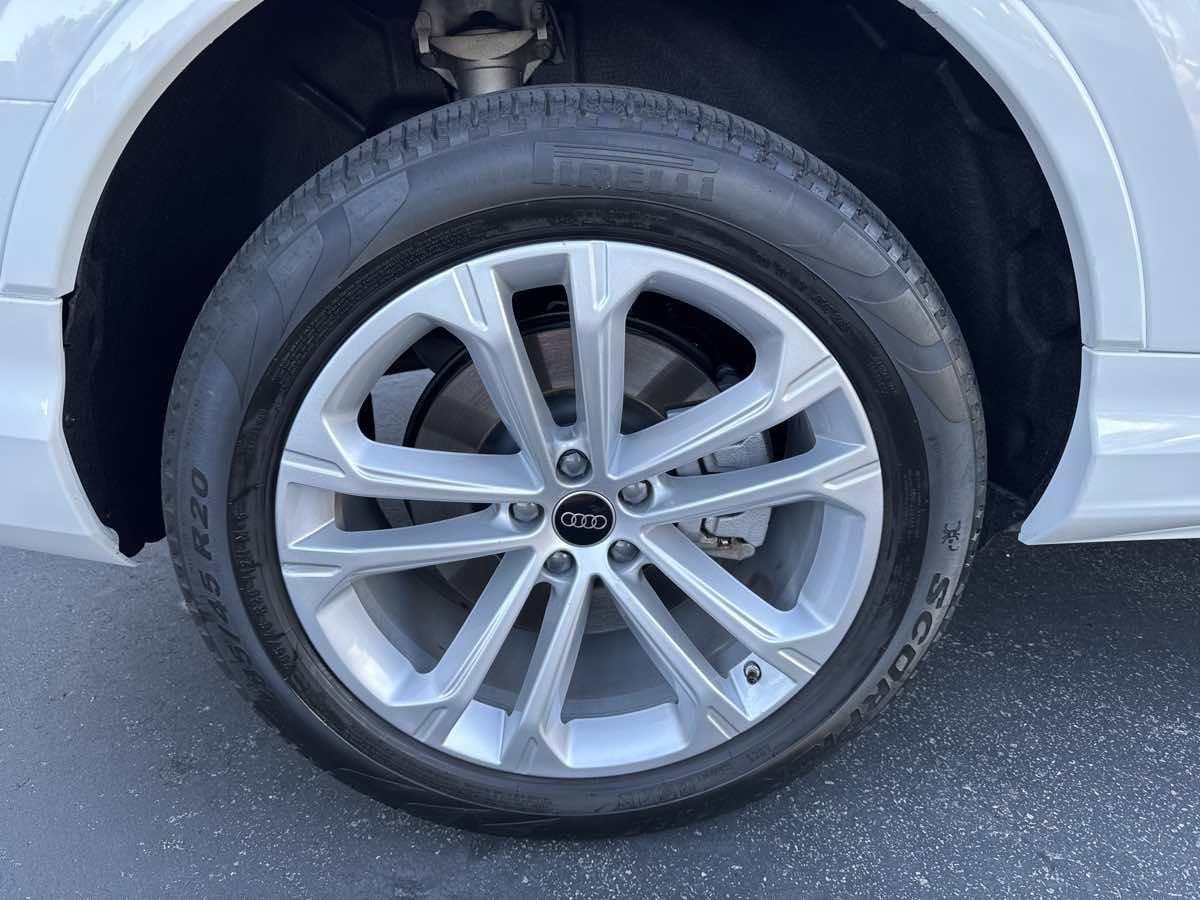 Used 2025 Audi Q7 Premium Plus image 52