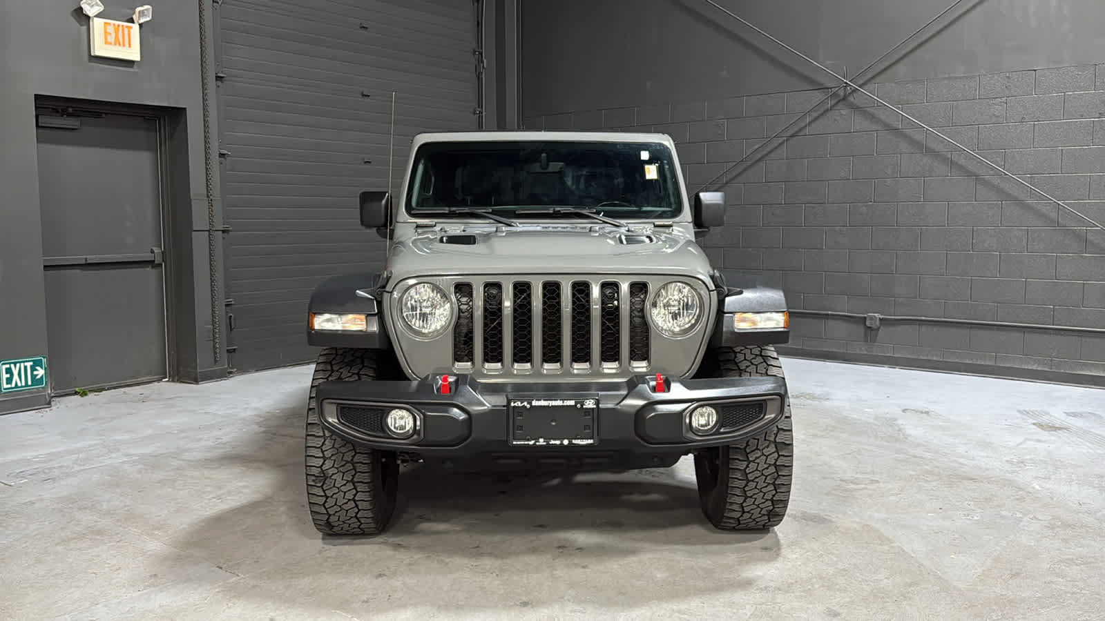 Used 2022 Jeep Gladiator Rubicon w/ Cold Weather Group AWD/4WD image 2