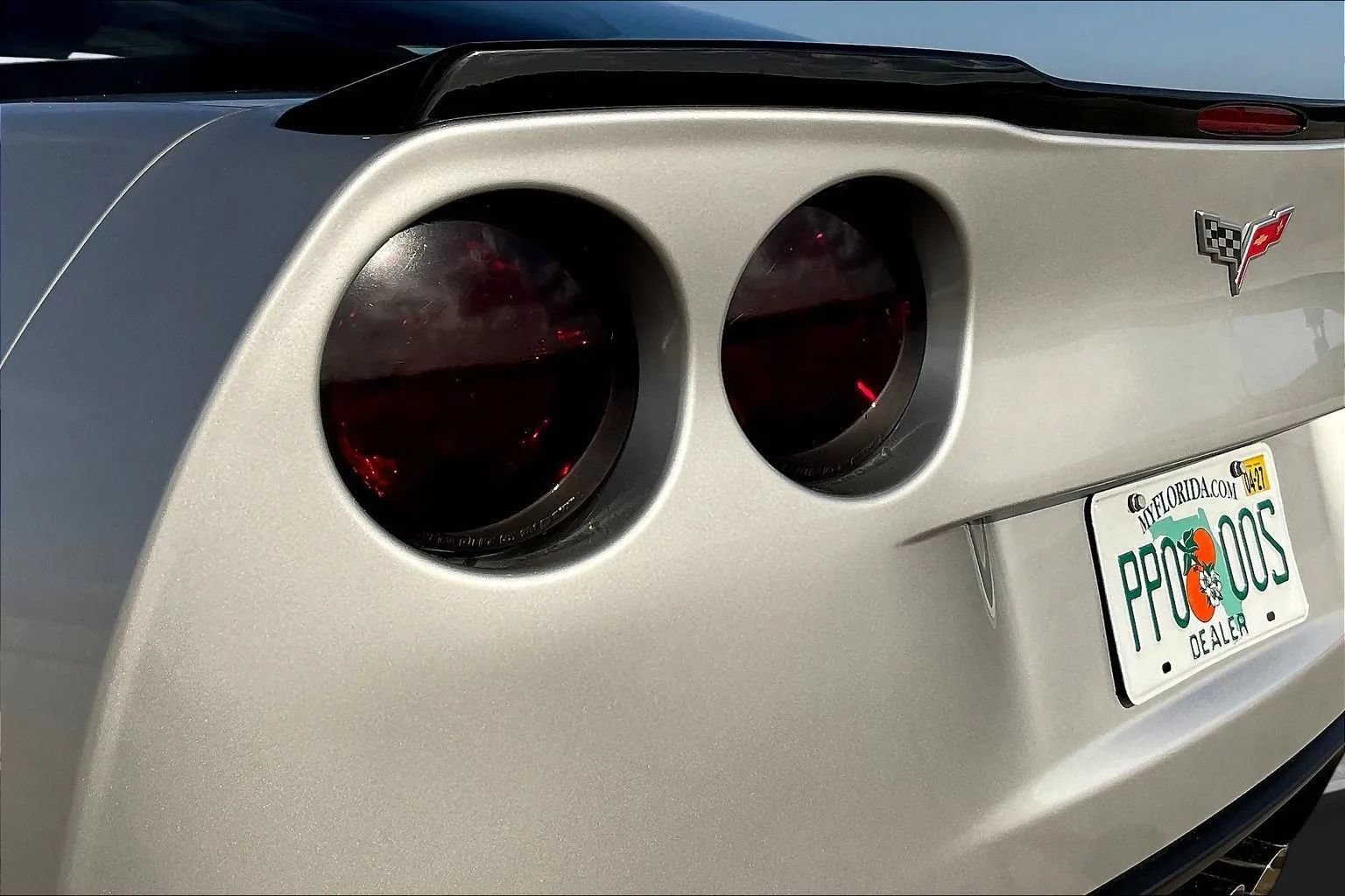 Used 2005 Chevrolet Corvette Coupe w/ Preferred Equipment Group RWD image 20