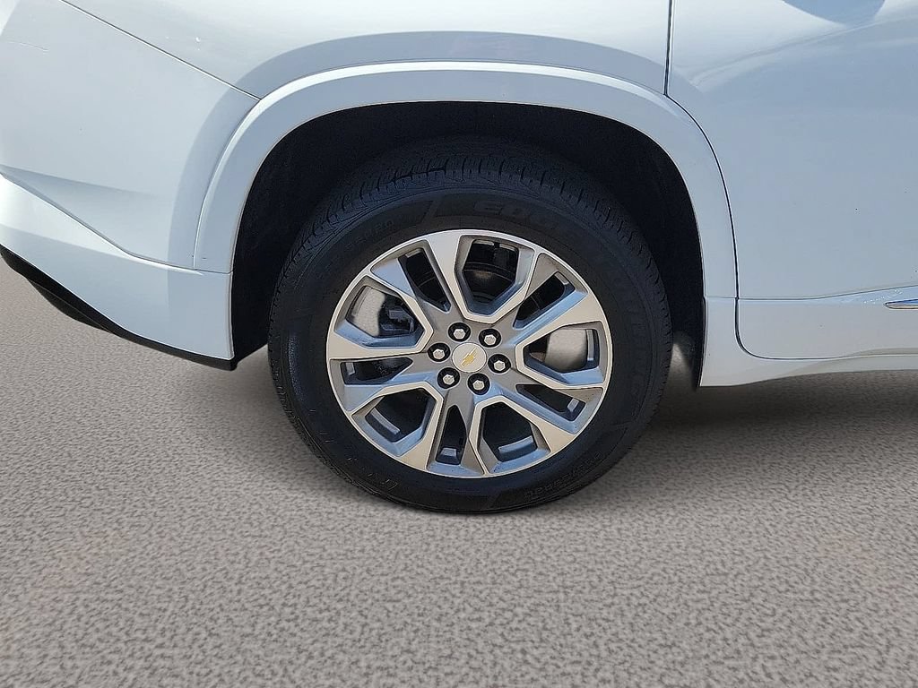 Used 2021 Chevrolet Traverse Premier w/ LPO, Floor Liner Package AWD/4WD image 7