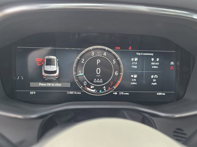 Used 2025 Jaguar F-PACE R-Dynamic S image 11