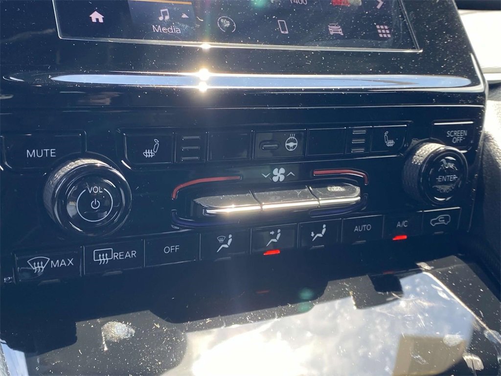 New 2025 Jeep Grand Cherokee L Altitude image 18