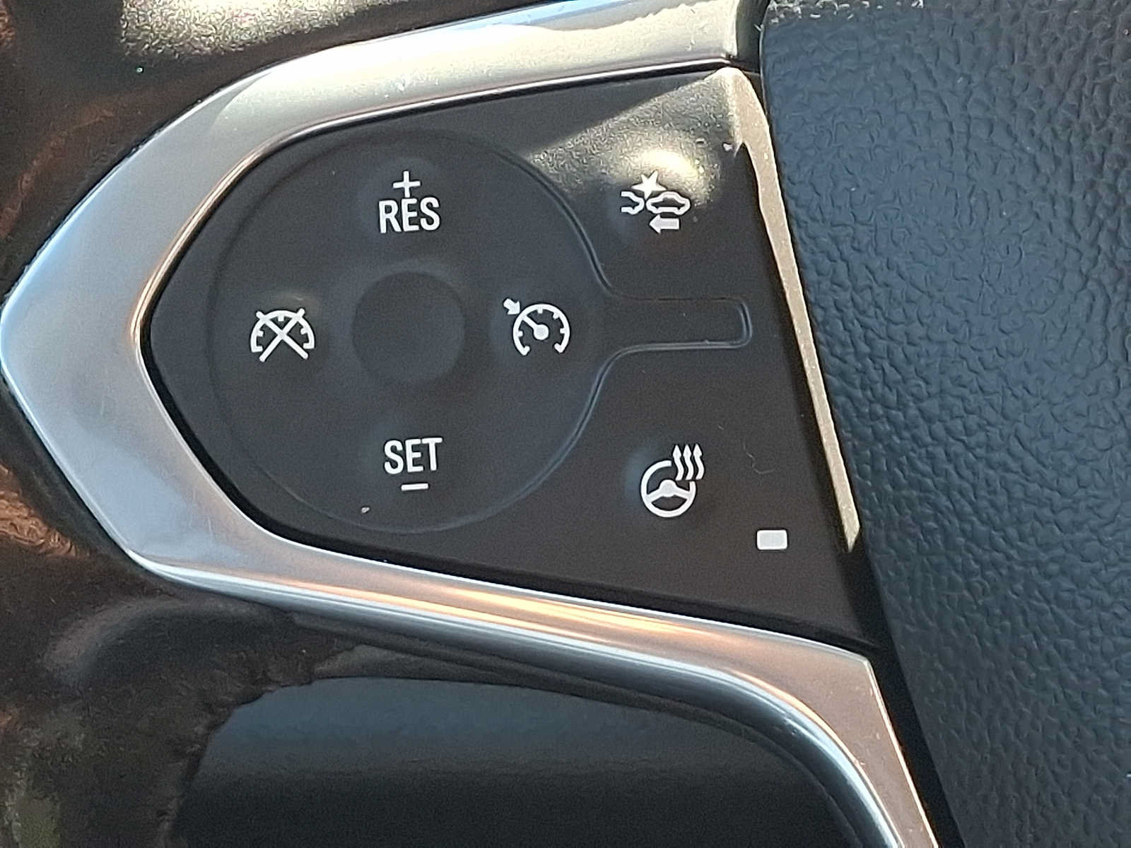 Used 2021 Chevrolet Traverse RS AWD/4WD image 22