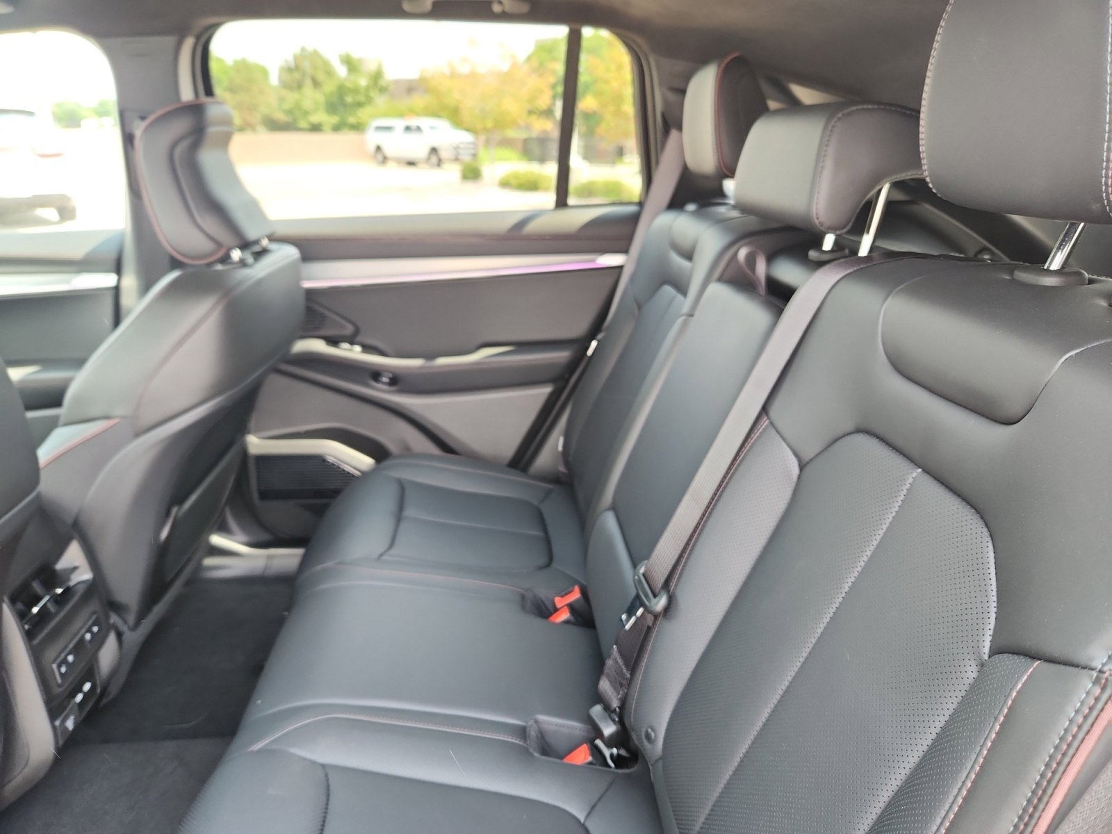 New 2025 Jeep Wagoneer S Launch Edition image 18