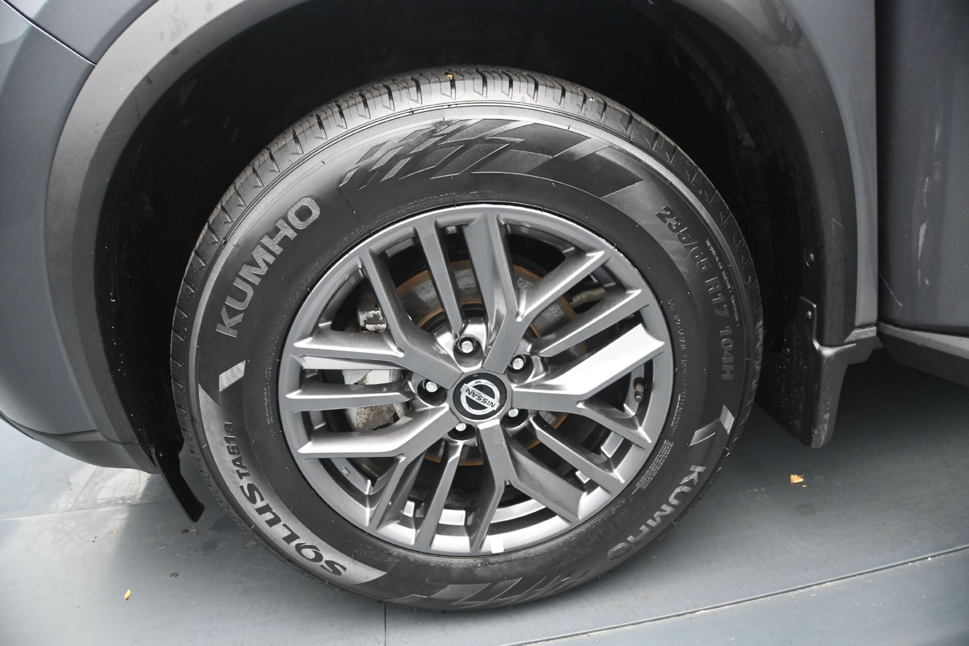 Used 2021 Nissan Rogue S AWD/4WD image 25