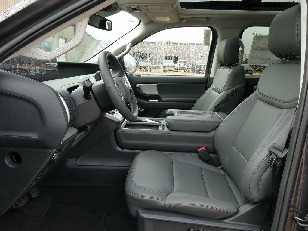 New 2025 Ford Expedition Max Active image 27