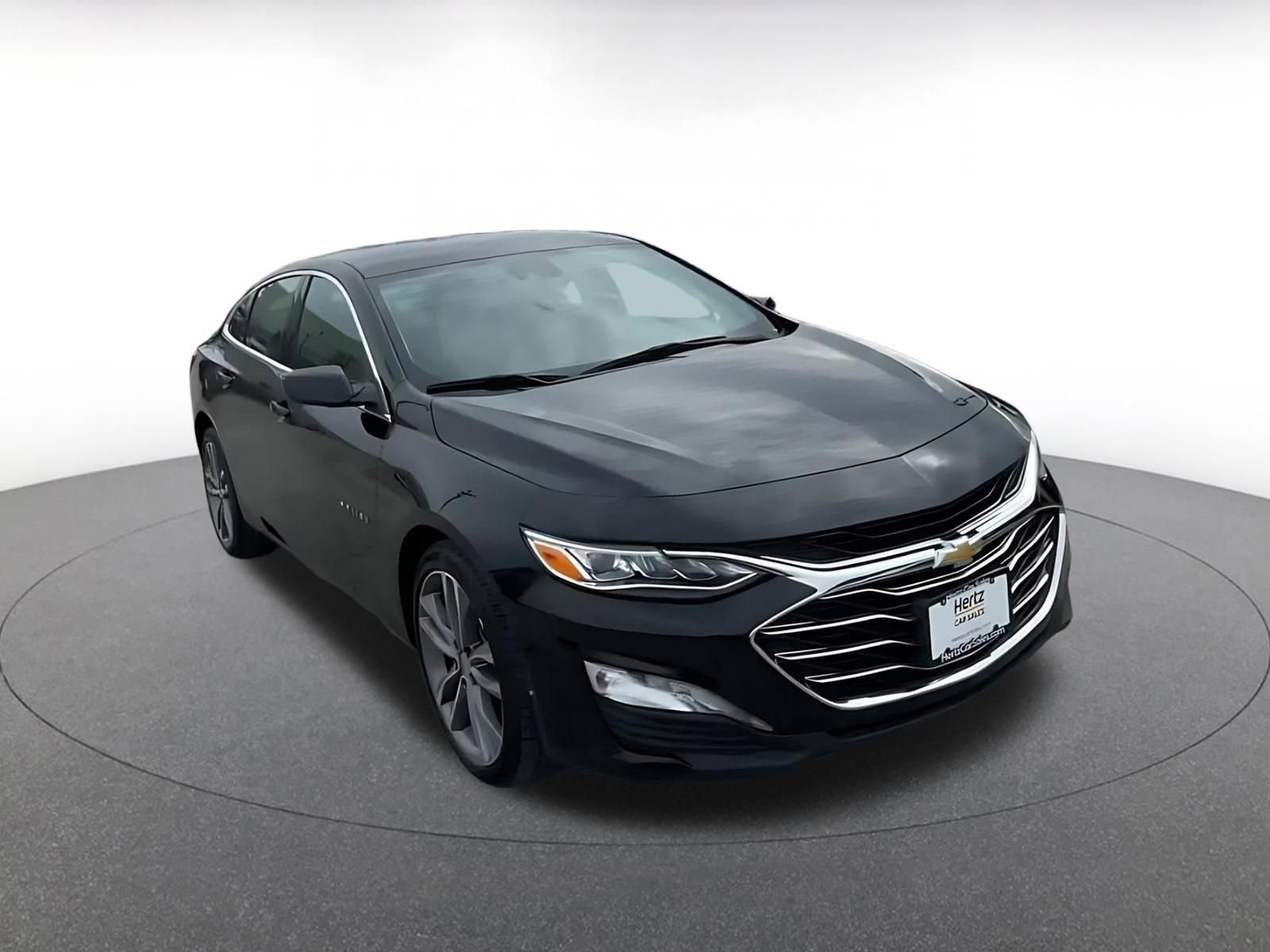 Used 2024 Chevrolet Malibu LT image 3