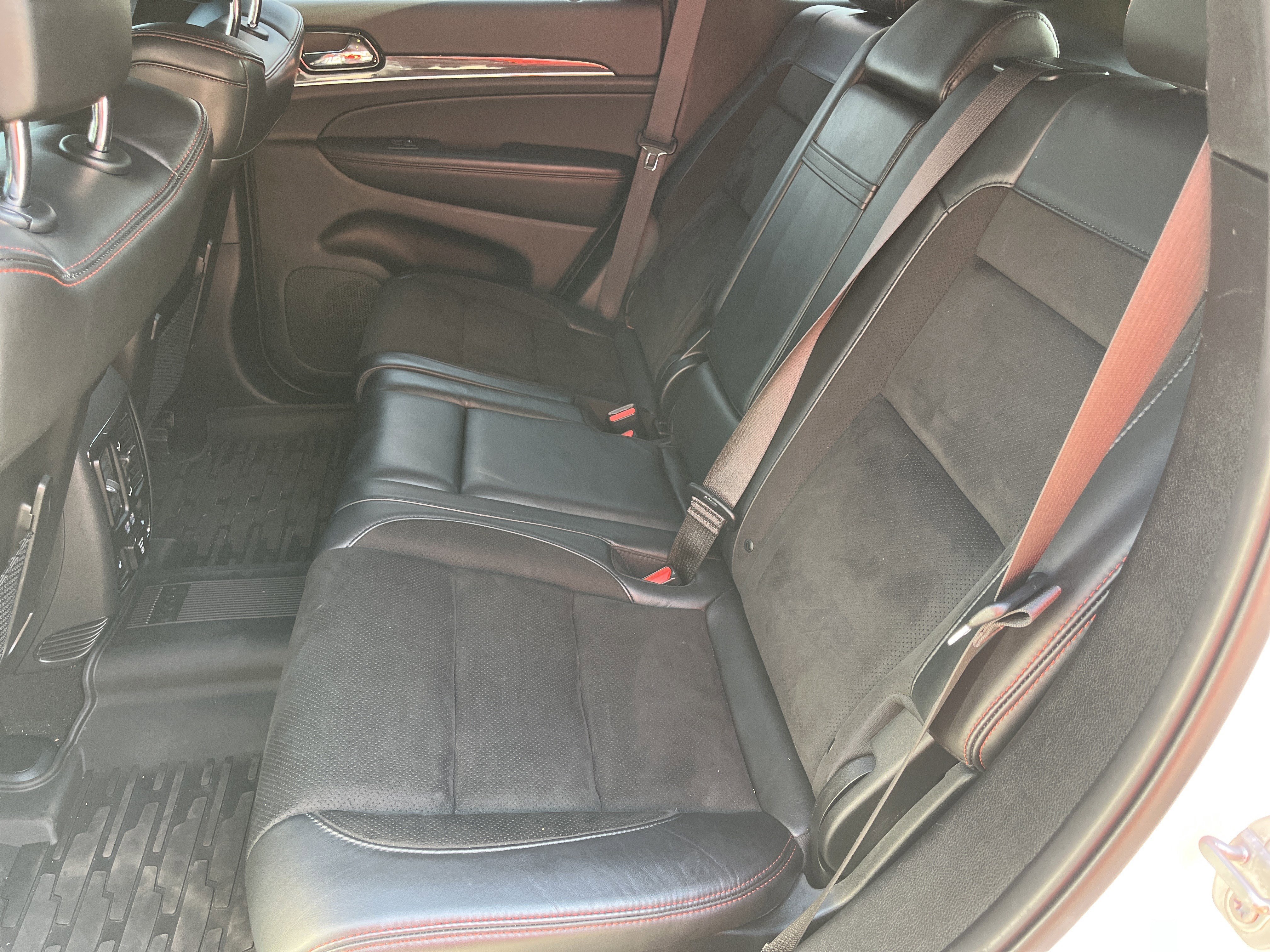 Used 2020 Jeep Grand Cherokee Trailhawk AWD/4WD image 23