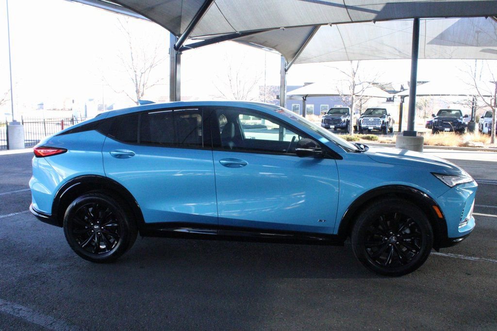 Used 2025 Buick Envista Sport Touring w/ Convenience II Package image 20