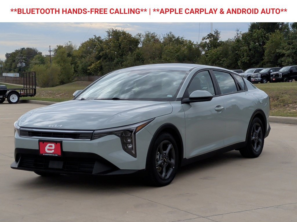 Used 2026 Kia K4 FWD image 3