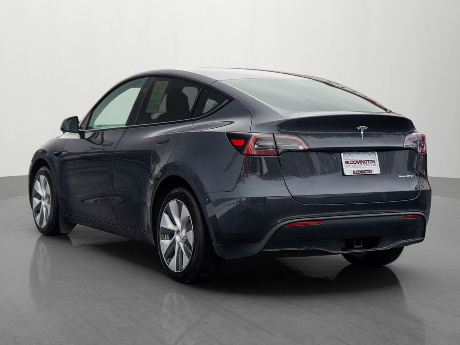 Used 2024 Tesla Model Y Long Range image 5
