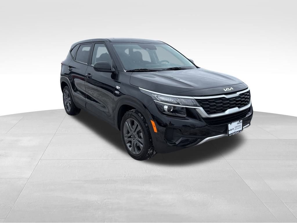 Certified 2023 Kia Seltos LX image 4