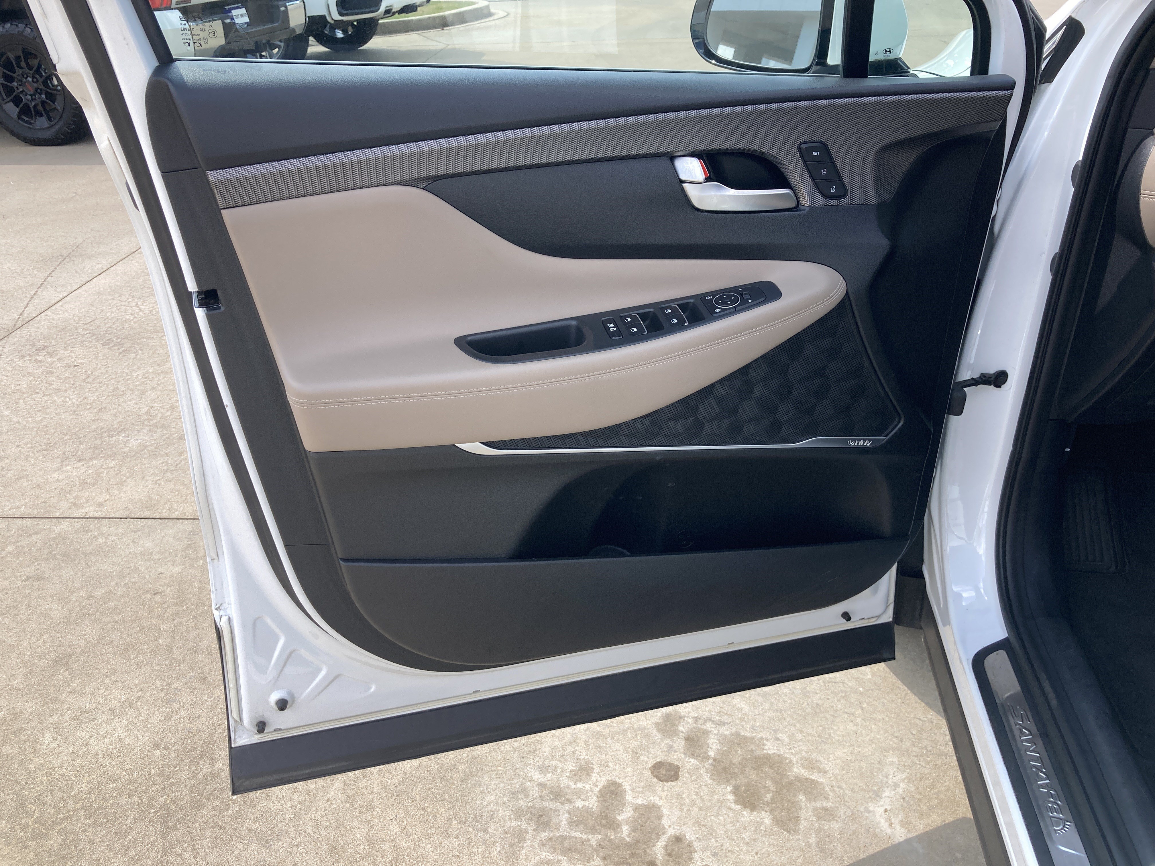 Used 2019 Hyundai Santa Fe FWD image 13