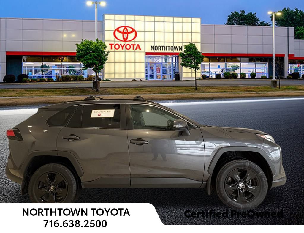 Used 2023 Toyota RAV4 XLE image 2
