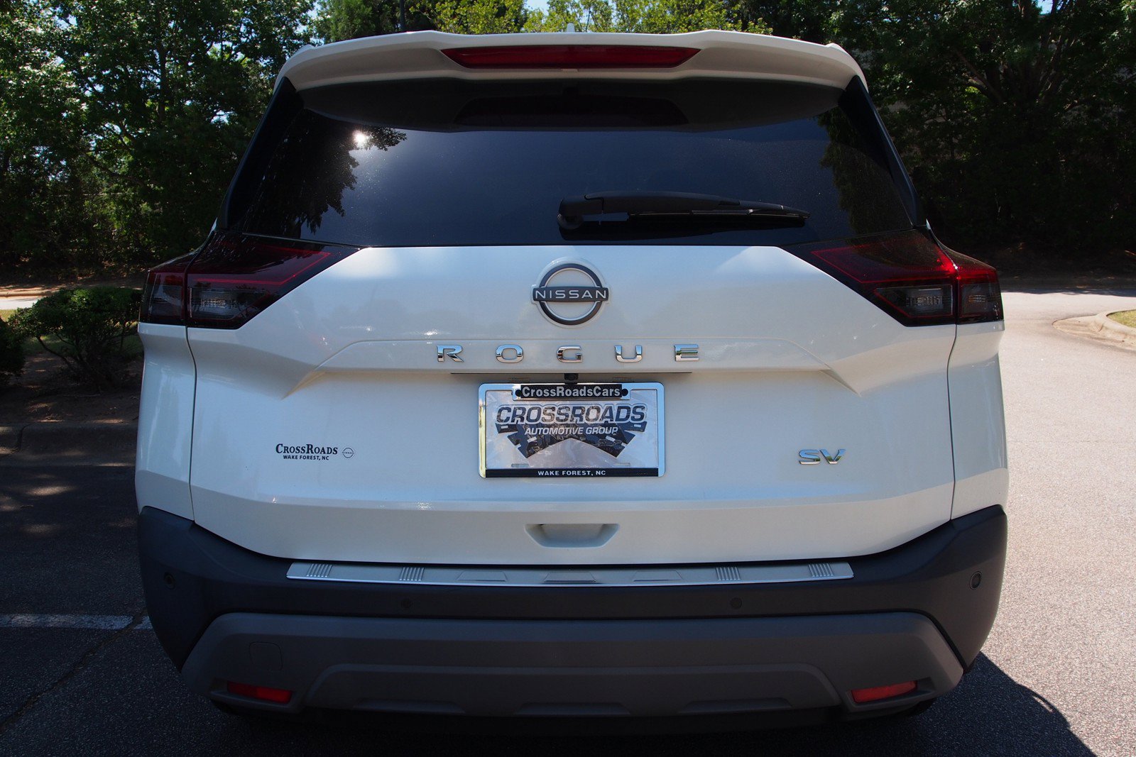 Used 2023 Nissan Rogue SV FWD image 6