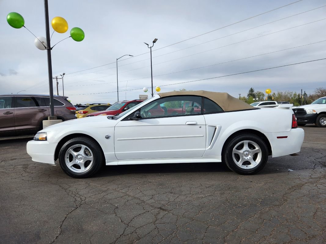Used 2004 Ford Mustang Convertible image 8