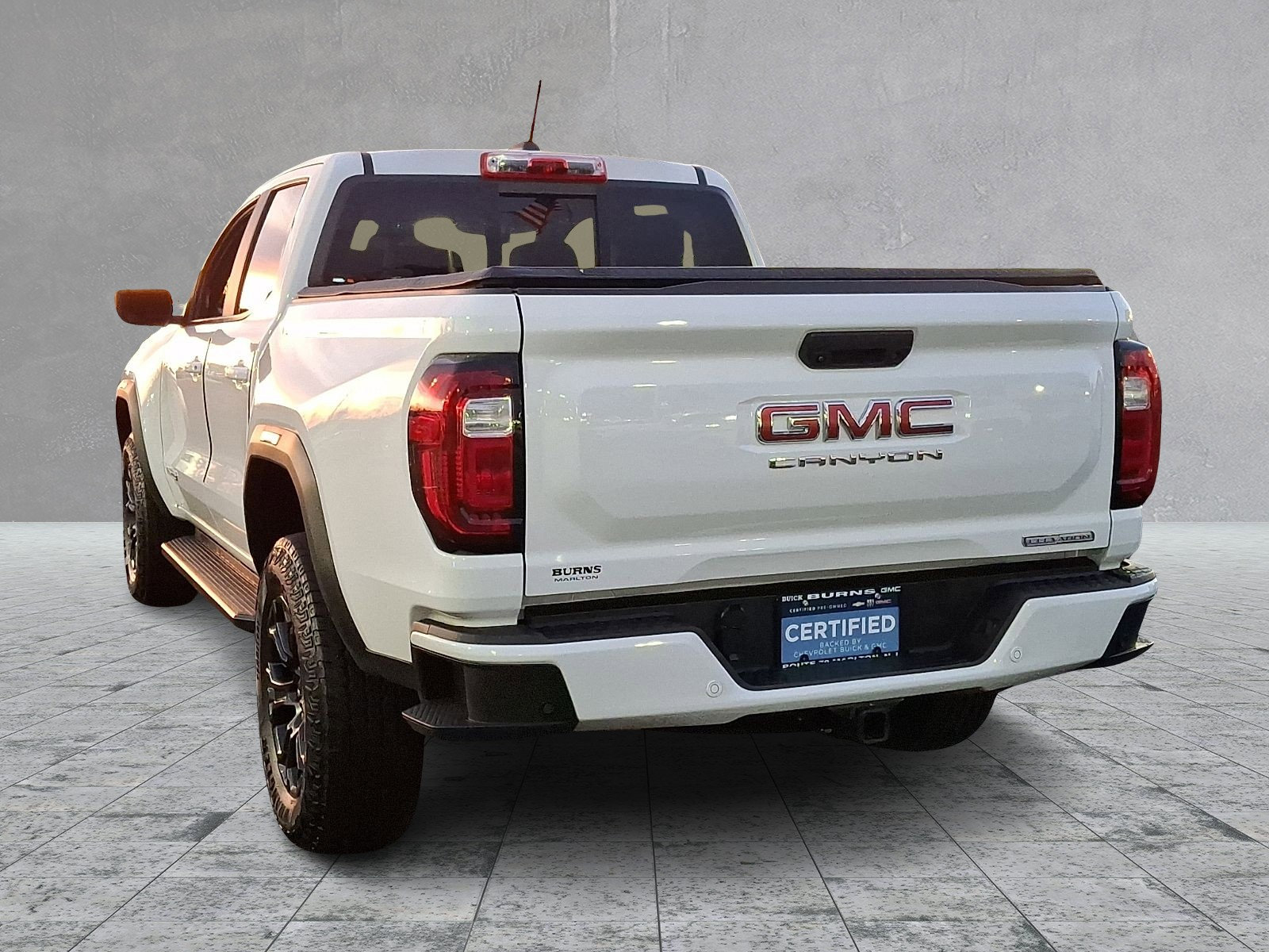 Certified 2024 GMC Canyon Elevation w/ Elevation Premium Package image 8