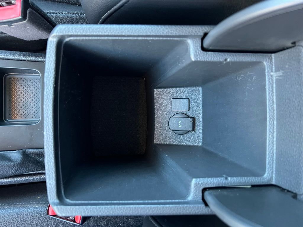 Used 2017 Volkswagen Passat 1.8T R-Line image 31