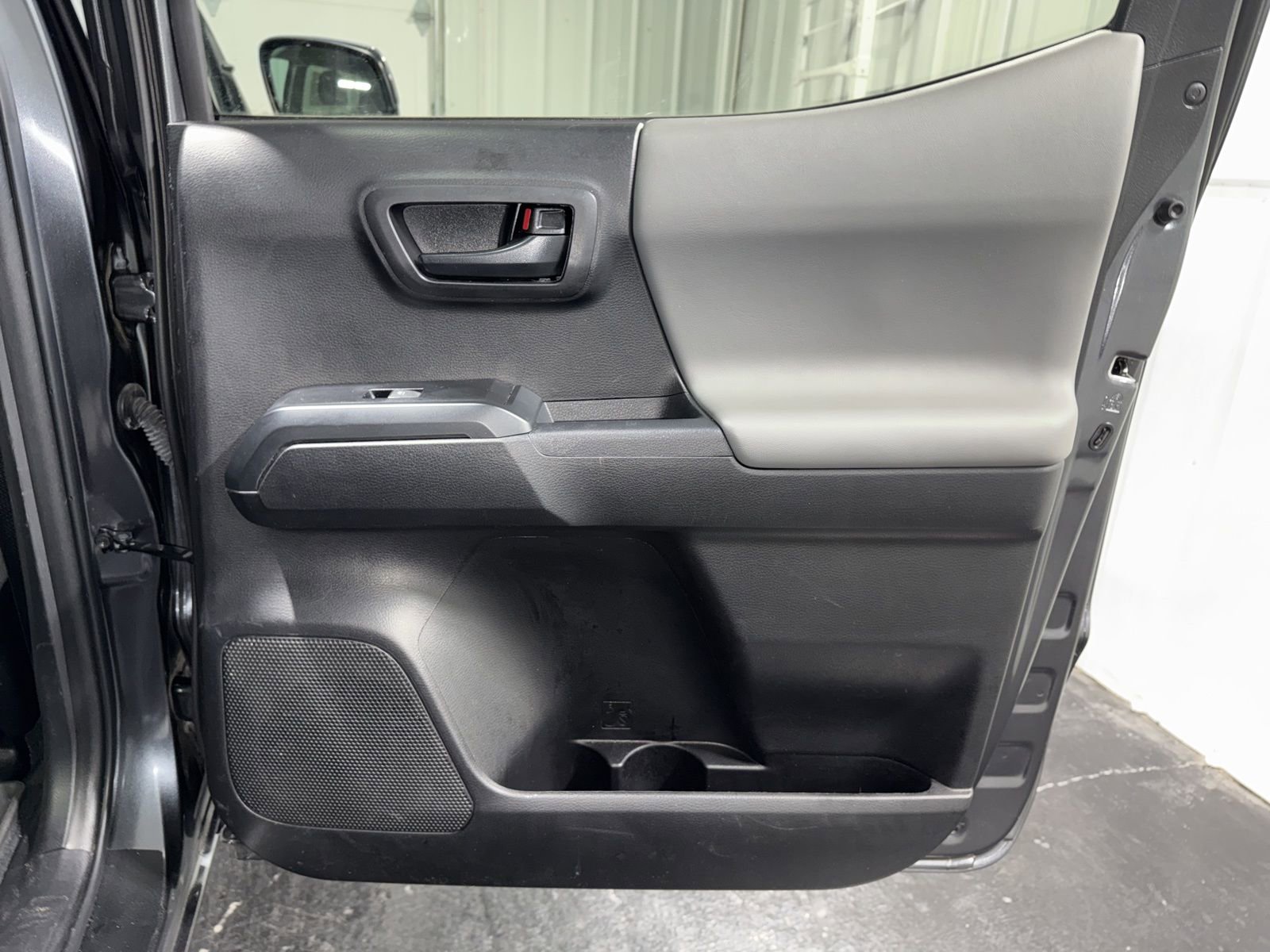 Used 2023 Toyota Tacoma SR image 13